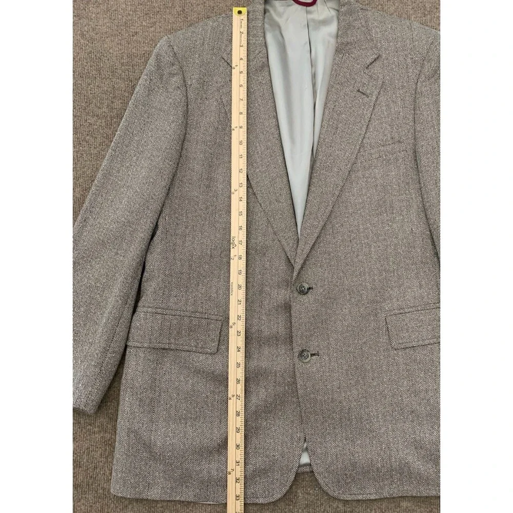Vintage Jos A Bank Blazer Mens 44R Wool Herringbone Tweed USA Jacket Sportcoat
